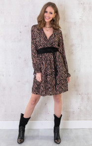 Jurk-Met-Zebraprint-Zwart-Camel-2