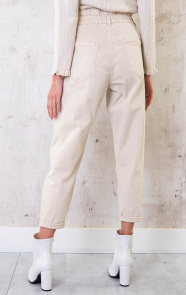 Mom-Jeans-Baggy-Fit-Light-Beige-1