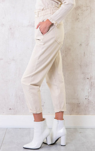 Mom-Jeans-Baggy-Fit-Light-Beige-2