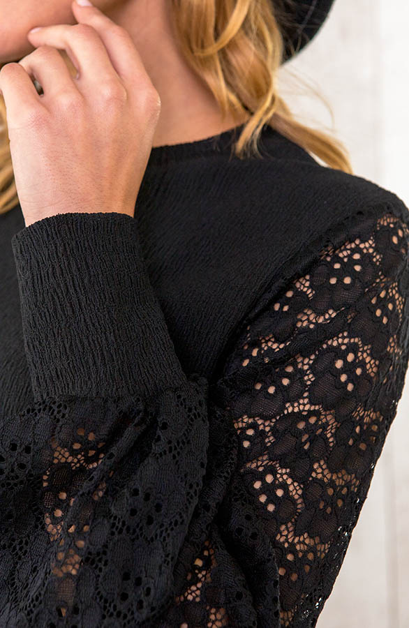 Long-Sleeve-Kanten-Top-Zwart-1