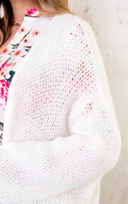 Oversized-Knitted-Vest-Ecru-2