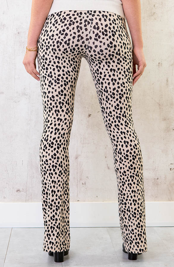 Flared-Broek-Panterprint-Creme-3