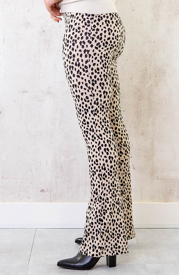Flared-Broek-Panterprint-Creme-4