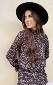 Col-Blouse-Zebra-Camel-6