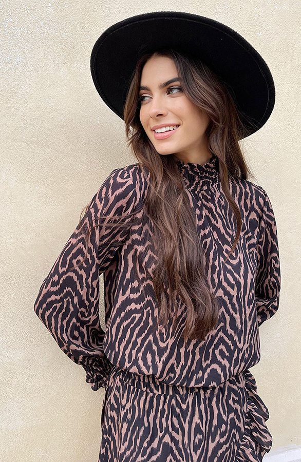 Col-Blouse-Zebra-Camel-6