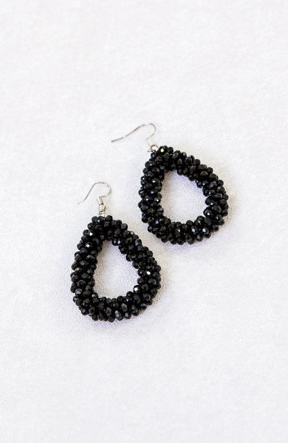 Oval-Black-Oorbellen