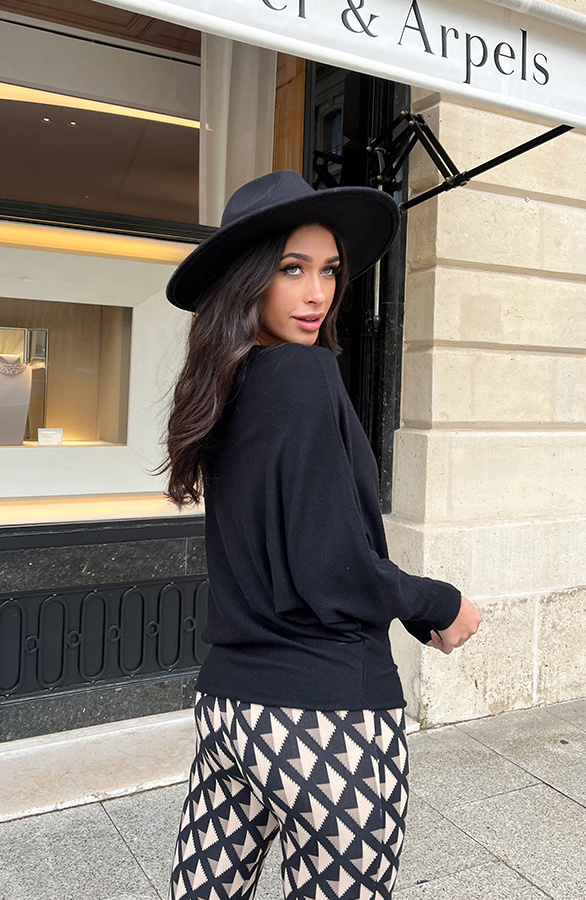 Oversized-Soft-Trui-Zwart-nieuw-2