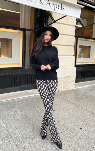 Oversized-Soft-Trui-Zwart-nieuw-3