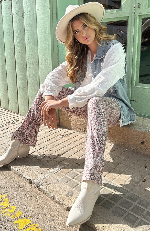Flared-Broek-Bloemen-Creme-Roze-3