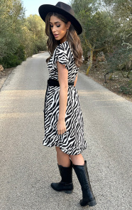Wikkel-Jurk-Zebra-Zwart-Wit1-2
