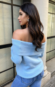 Off-Shoulder-Trui-Baby-Blue-3