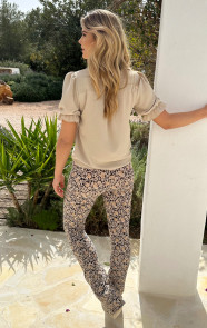 Ruffle-Top-Pofmouw-Beige-4