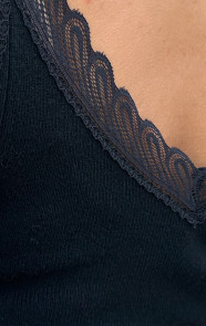 Kanten-Detailed-Top-Zwart-60