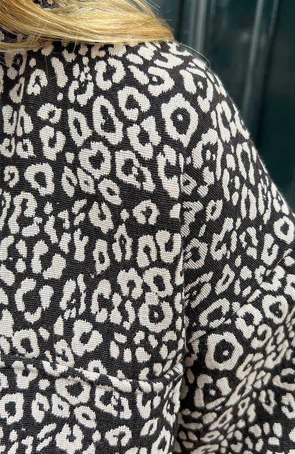 Leopard-Bomber-Zwart-1