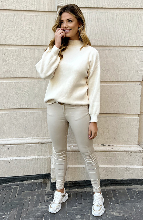 Luxury-Soft-Trui-Wijde-Mouw-Ecru-1