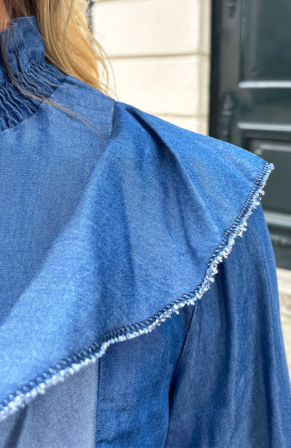 Ruffle-Col-Blouse-Denim-Blauw-70