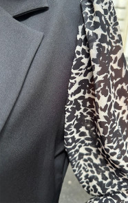Blazer-Panter-Pofmouwen-Zwart-5