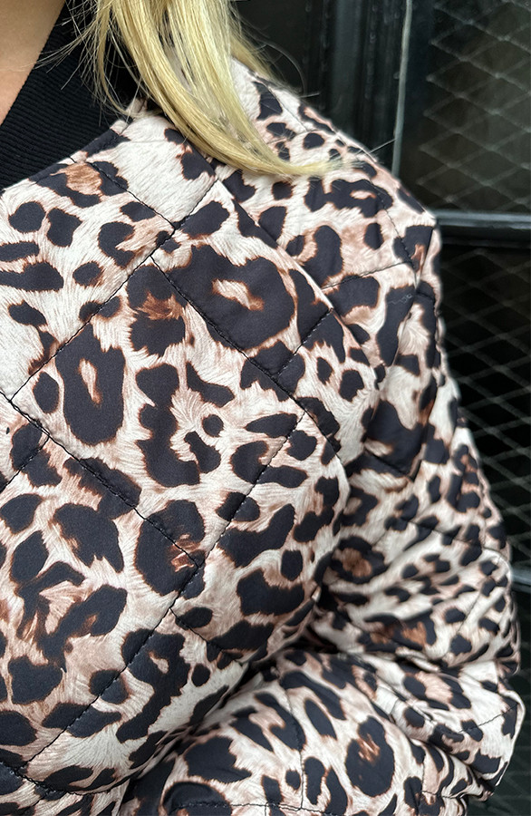 Bomber-Jacket-Quilted-Leopard-60