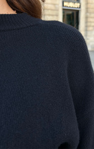 Luxury-Soft-Trui-Wijde-Mouw-Zwart-78-2