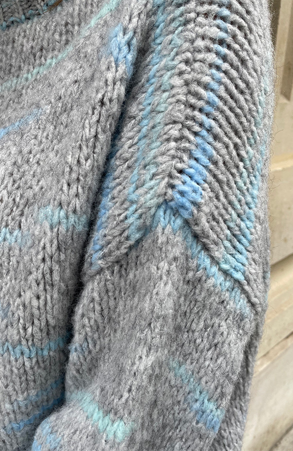 Oversized-Trui-Knitted-Grijs-Stripe-46