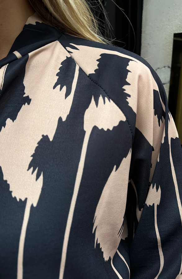 Strik-Blouse-Camel-Print33