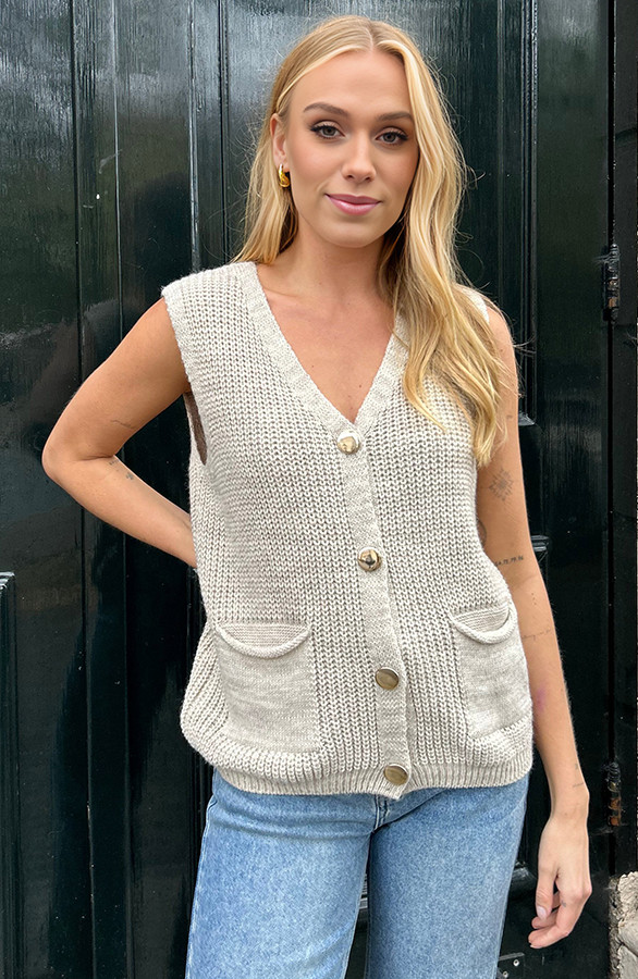 Sleeveless-Cardigan-Beige44-2