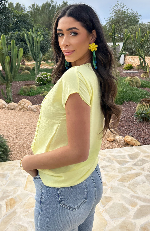 Romantic-V-Hals-Top-Butter-Yellow-2