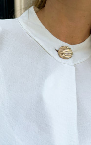 Gouden-Detail-Knoop-Blouse-Ecru-3