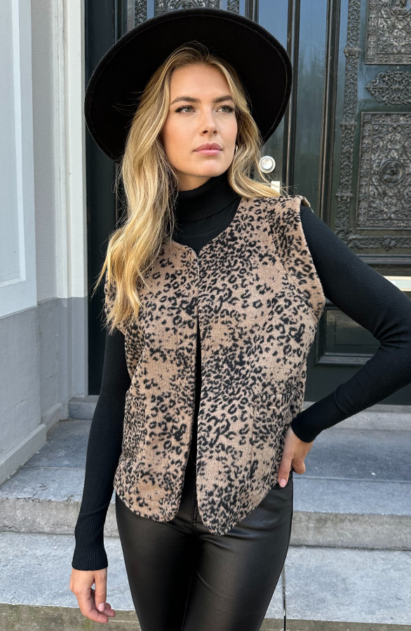 Leopard-Gilet-Met-Schouderdetail-Brown-6