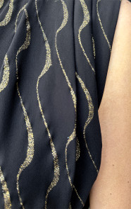 Mila-Most-Needed-Top-Zwart-Lurex-Goud-3
