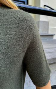 Oversized-Soft-Trui-Korte-Mouw-Army-2