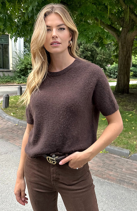 Oversized-Soft-Trui-Korte-Mouw-Dark-Choco-2