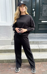 Oversized-Trui-Met-Bies-Zwart-4