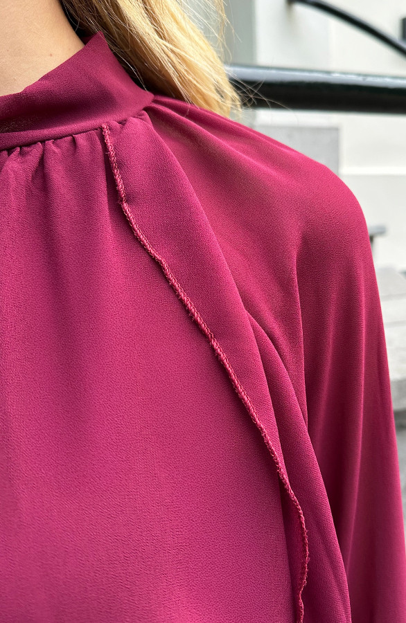 Ruffle-Chiffon-Strik-Blouse-Burgundy-1