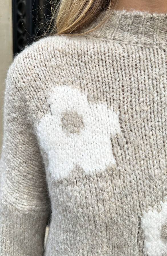 Soft-Flower-Sweater-Beige