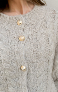 Knitted-Kabel-Vest-Taupe-1