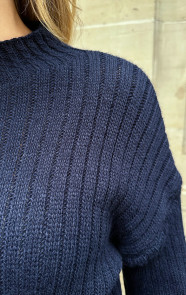 Knitted-Long-Sleeve-Trui-Wijde-Mouw-Marine-2