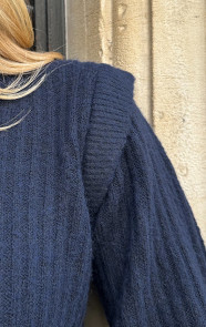 Knitted-Shoulder-Detail-Trui-Marine-7