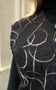 Woven-Art-Gilet-Zwart-1