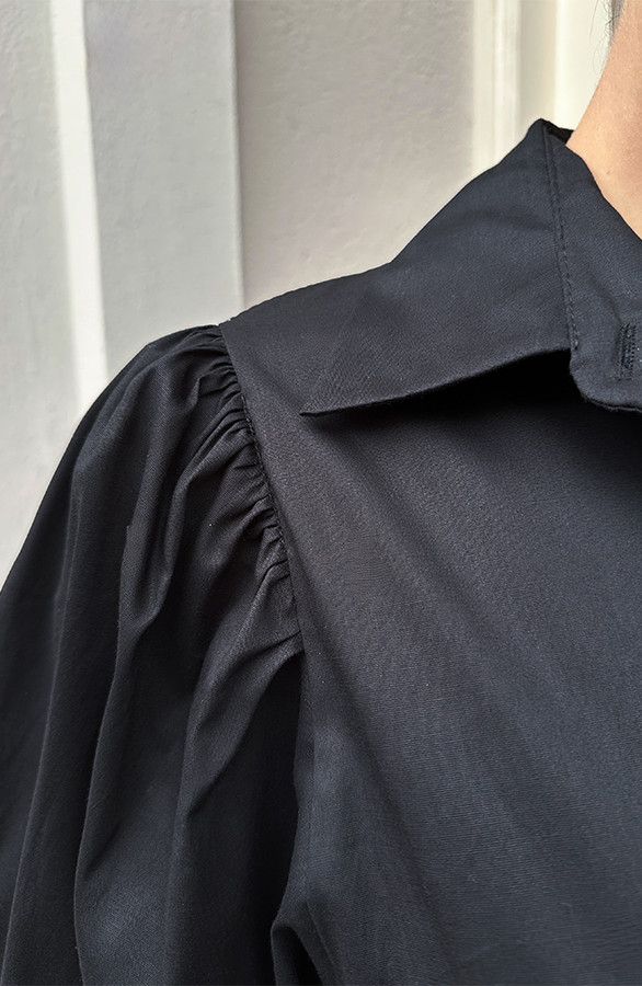 Classic-Pofmouwen-Blouse-Katoen-Zwart-deel-2-1