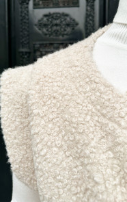 Limited-Boucle-Gilet-Beige-1