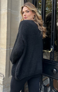 Oversized-Knitted-Vest-Zwart-8