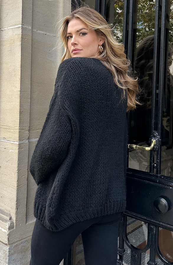 Oversized-Knitted-Vest-Zwart-8