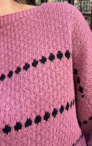 Oversized-Stipjes-Trui-Dust-Roze-2