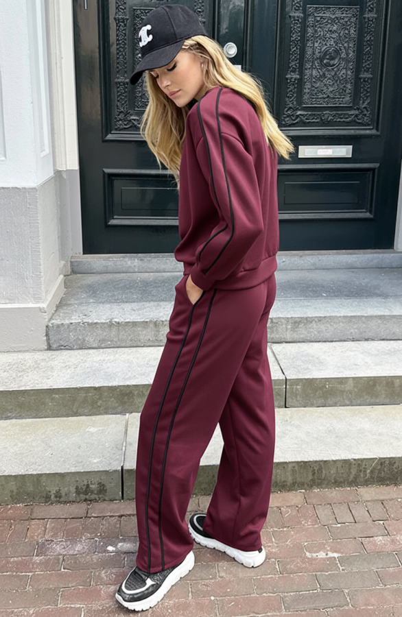 Oversized-Trui-Met-Bies-Burgundy-2-1