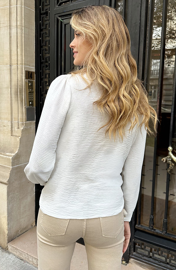 Romantic-V-Hals-Blouse-Ecru-15-1