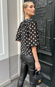 Ruffle-Blouse-Polkadots-Zwart-6-4
