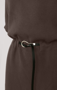Short-Sleeve-Jurk-Choco-Close-2