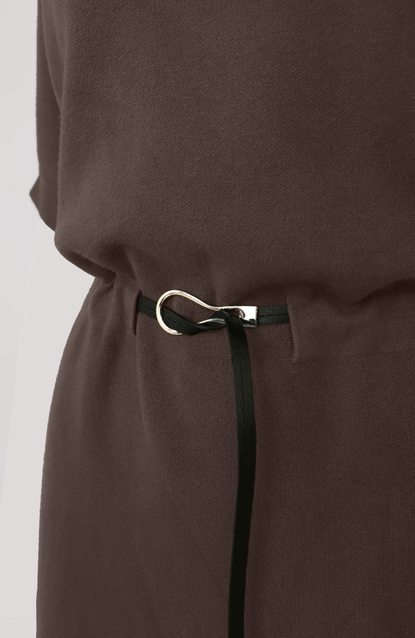 Short-Sleeve-Jurk-Choco-Close-2