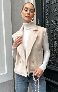 Soft-Oversized-Button-Gilet-Beige-3